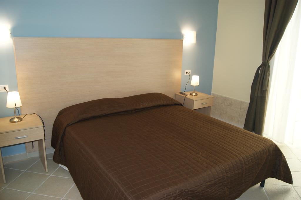 Guest House Golfo Xifonio Augusta Dış mekan fotoğraf